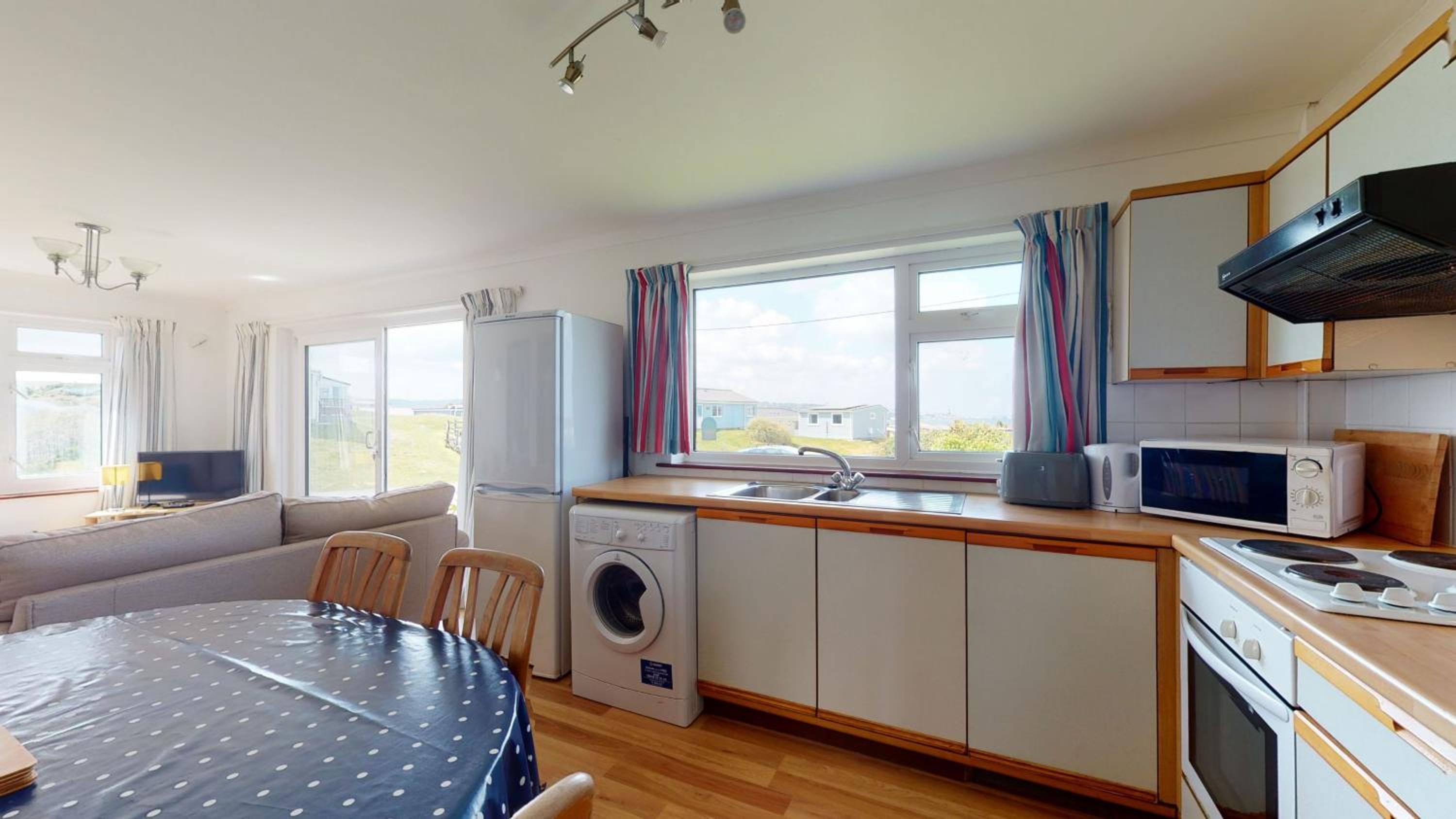 F30 Fernside, Riviere Towans view 4