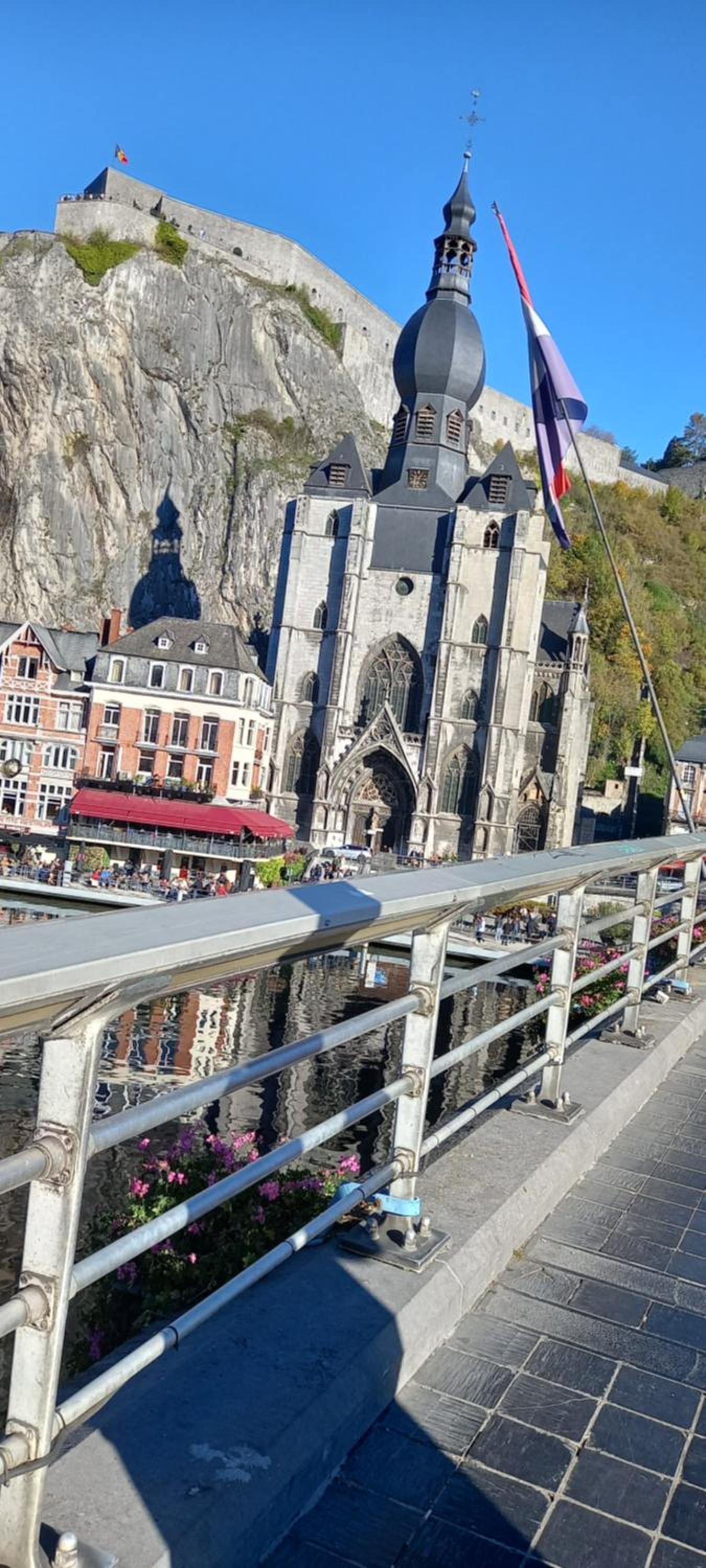 Un studio à louer ds un endroit calme près de la ville de Dinant view 2