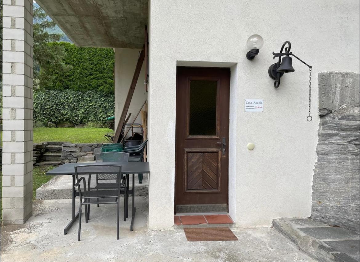 Casa Acacia con giardino