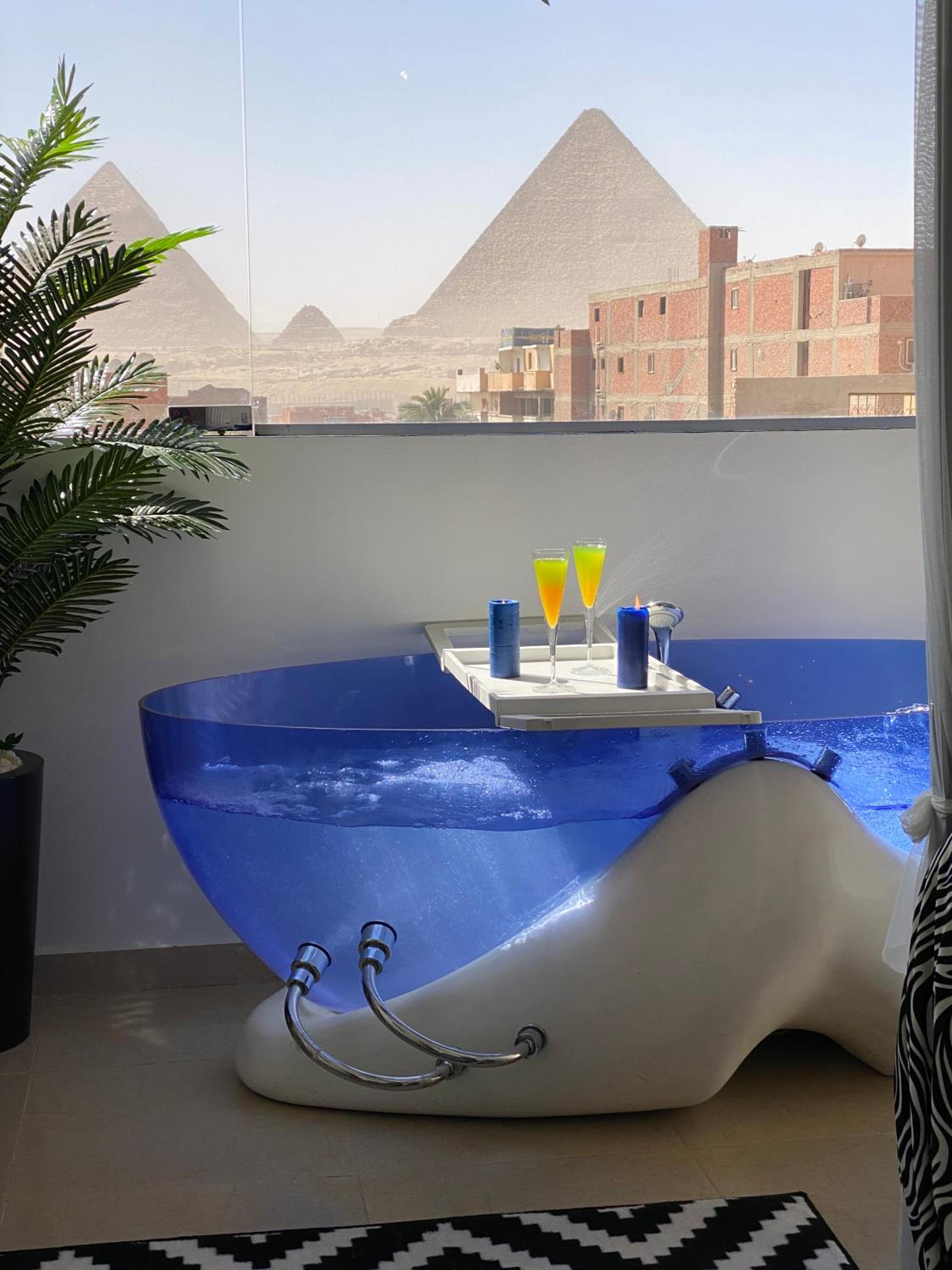 Pharaoh jacuzzi pyramids view