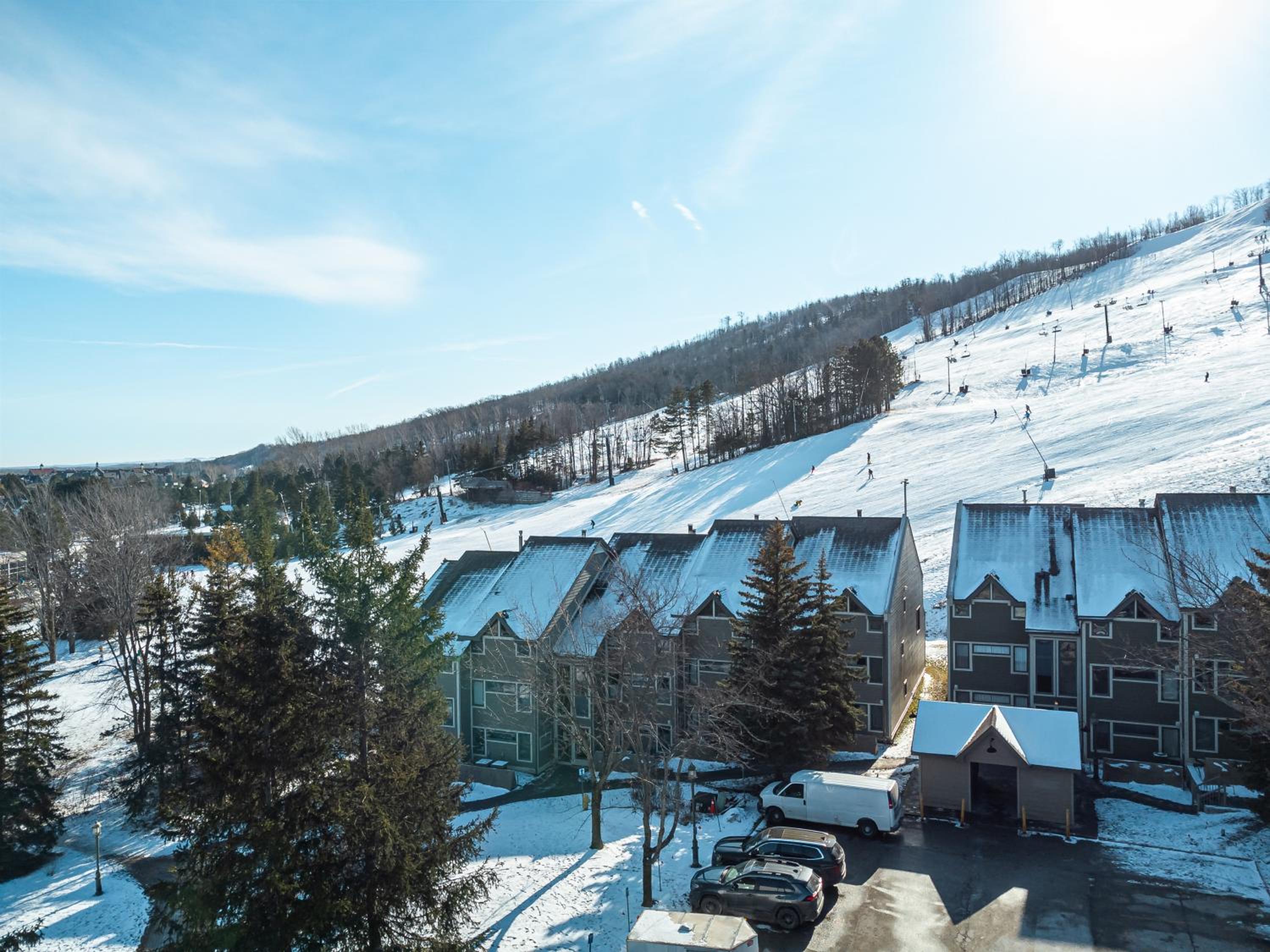 2BR Slopeside in Chateau Ridge Blue Mountains