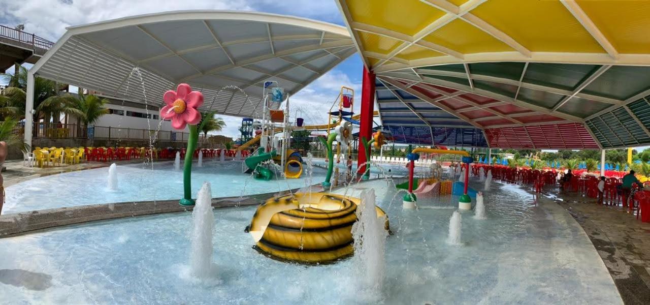 Piazza DiRoma Acqua Park- Parque aquático grátis