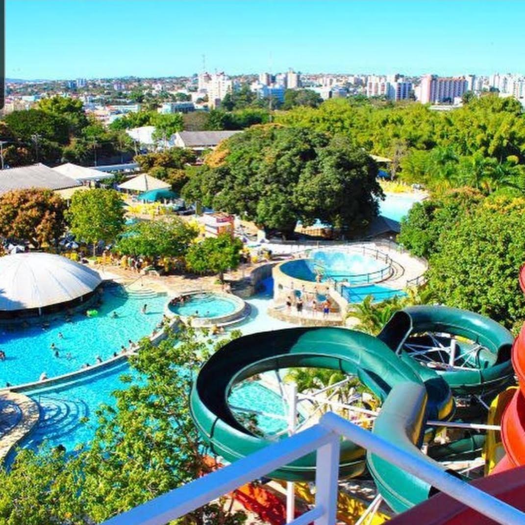 Piazza DiRoma Acqua Park- Parque aquático grátis