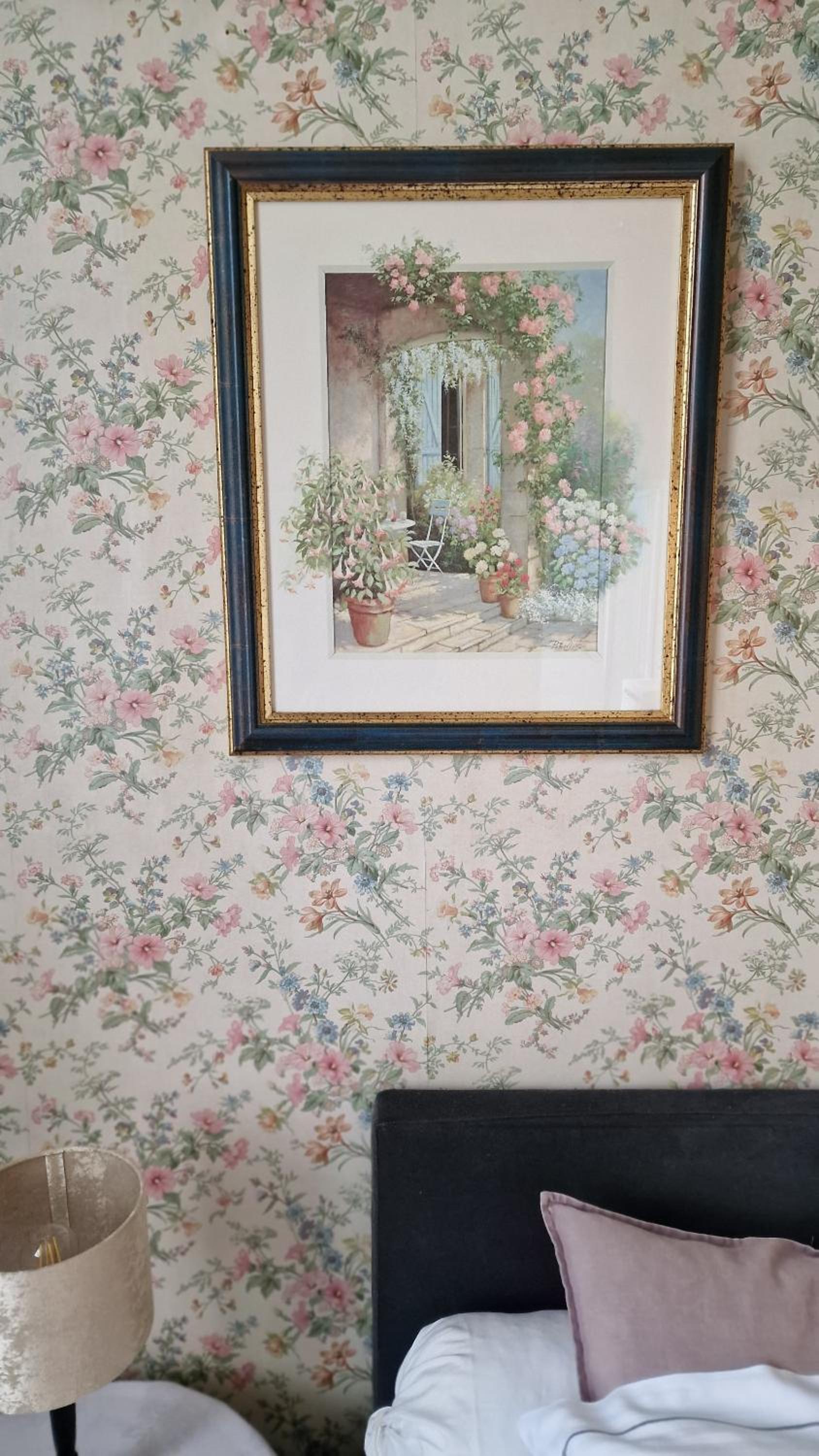 Charming 19th century small castle FINE FLEUR surrounded by quiet garden