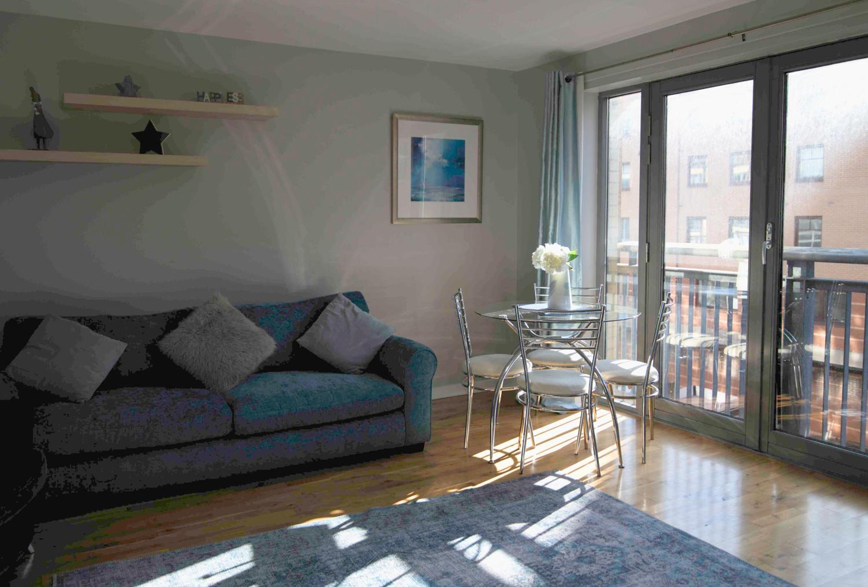The Socair - Bright Contemporary Merchant City Flat in Central Location view 3
