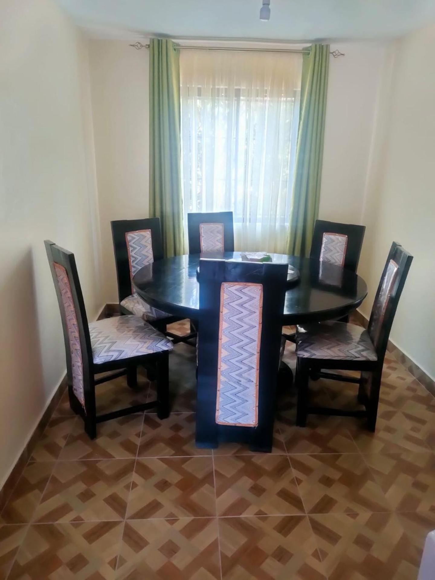 Inviting 3-Bed Apartment in Nairobi view 2