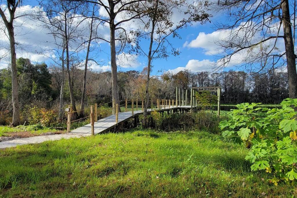 GOVERNOR'S CREEK~Waterfront, King Bed w/Water View view 3