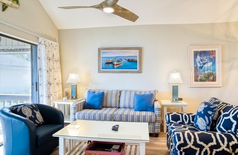 Ventura Captiva 5B condo