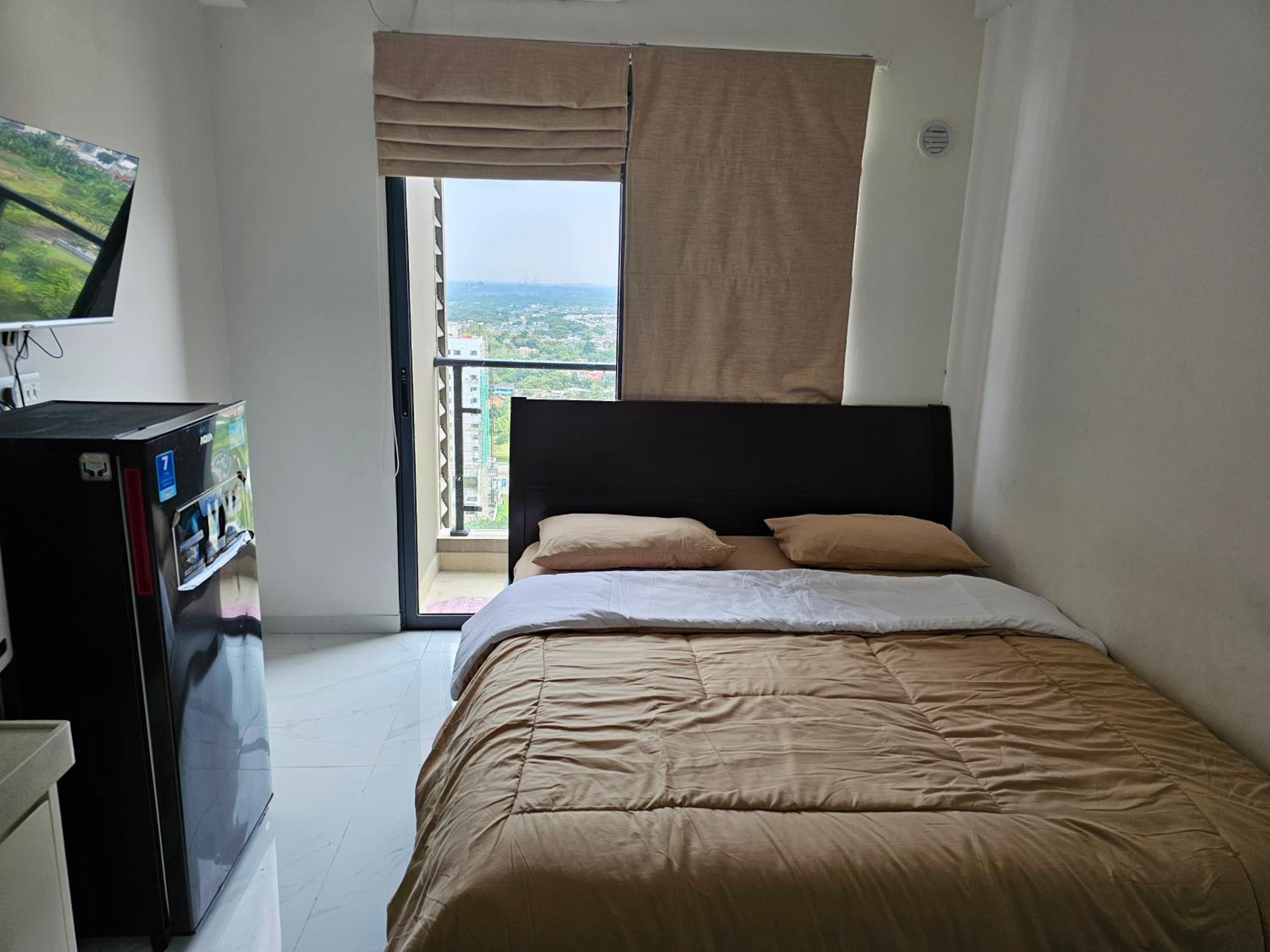 Apartement Skyhouse Bsd TL26K By LiviRooms Tangerang view 4