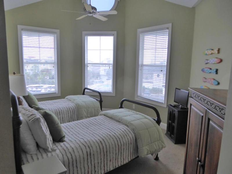 863 Bonito Rd
