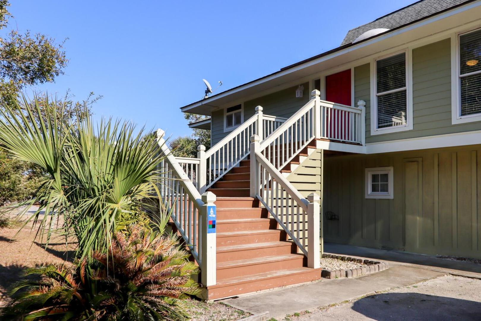 726 Seahorse Rd