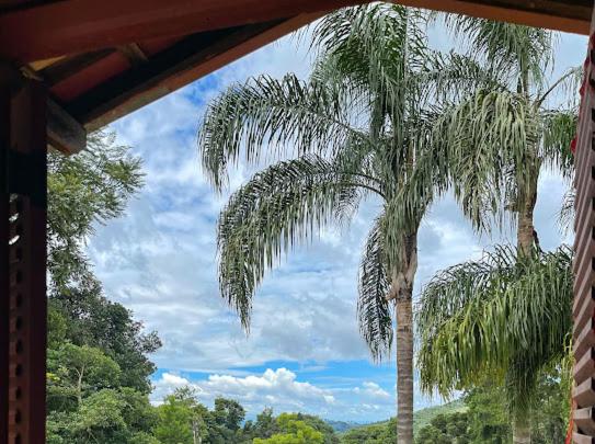 Casa nas Pedras - Sítio Nossa Paz