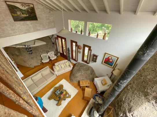 Casa nas Pedras - Sítio Nossa Paz