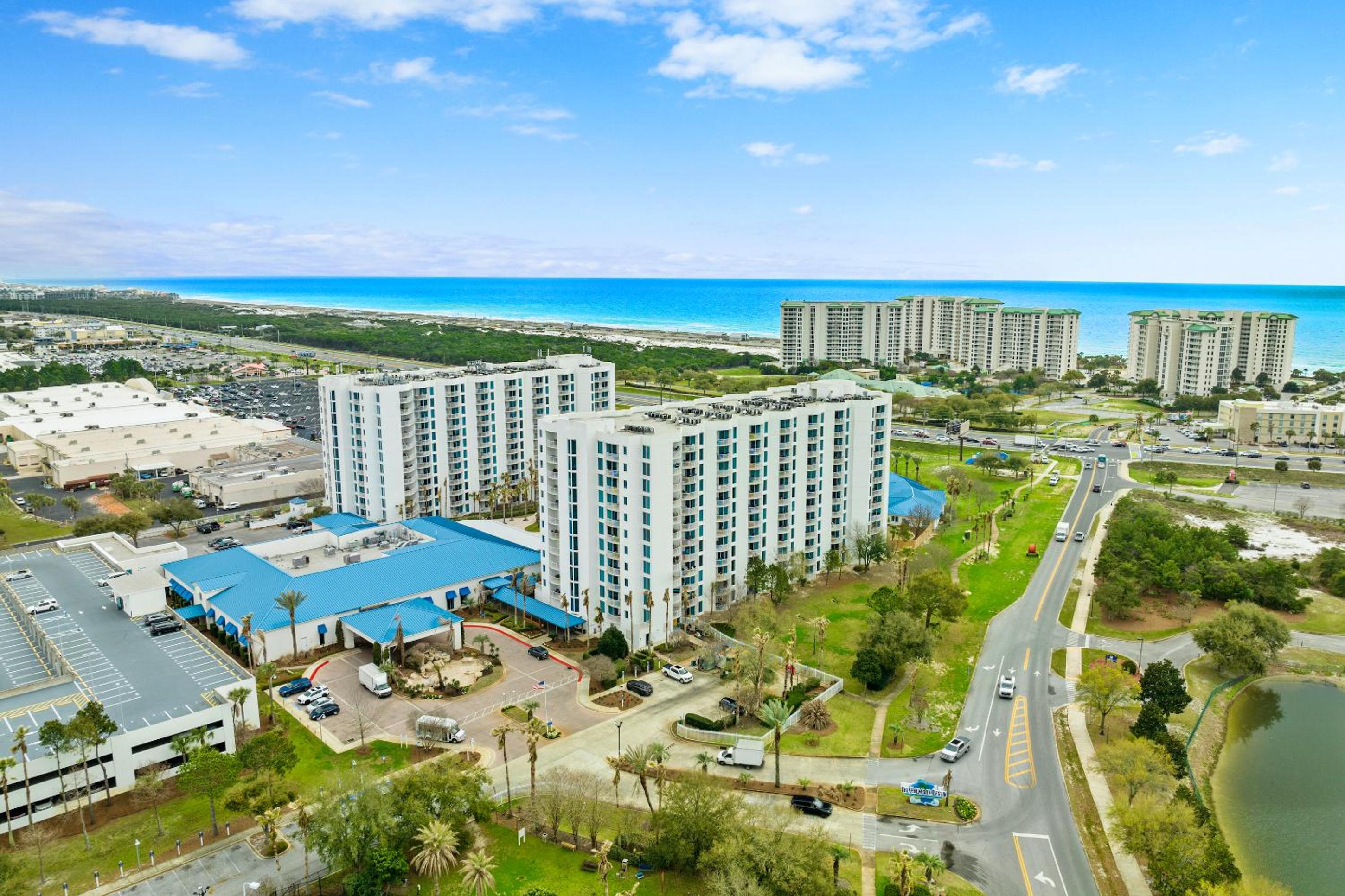 Palms of Destin by Panhandle Getaways