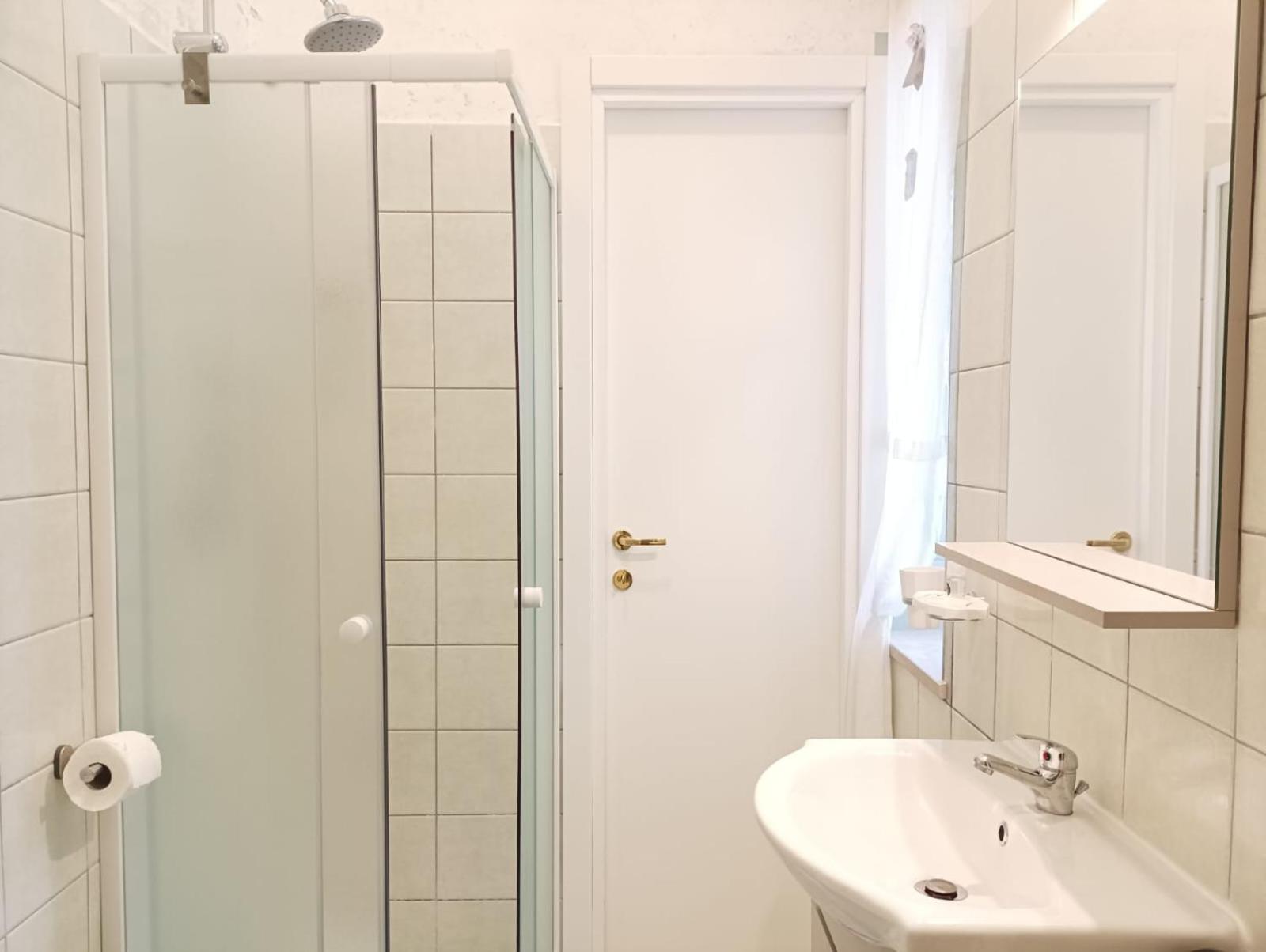 B&B da Niky en Termoli — bathroom