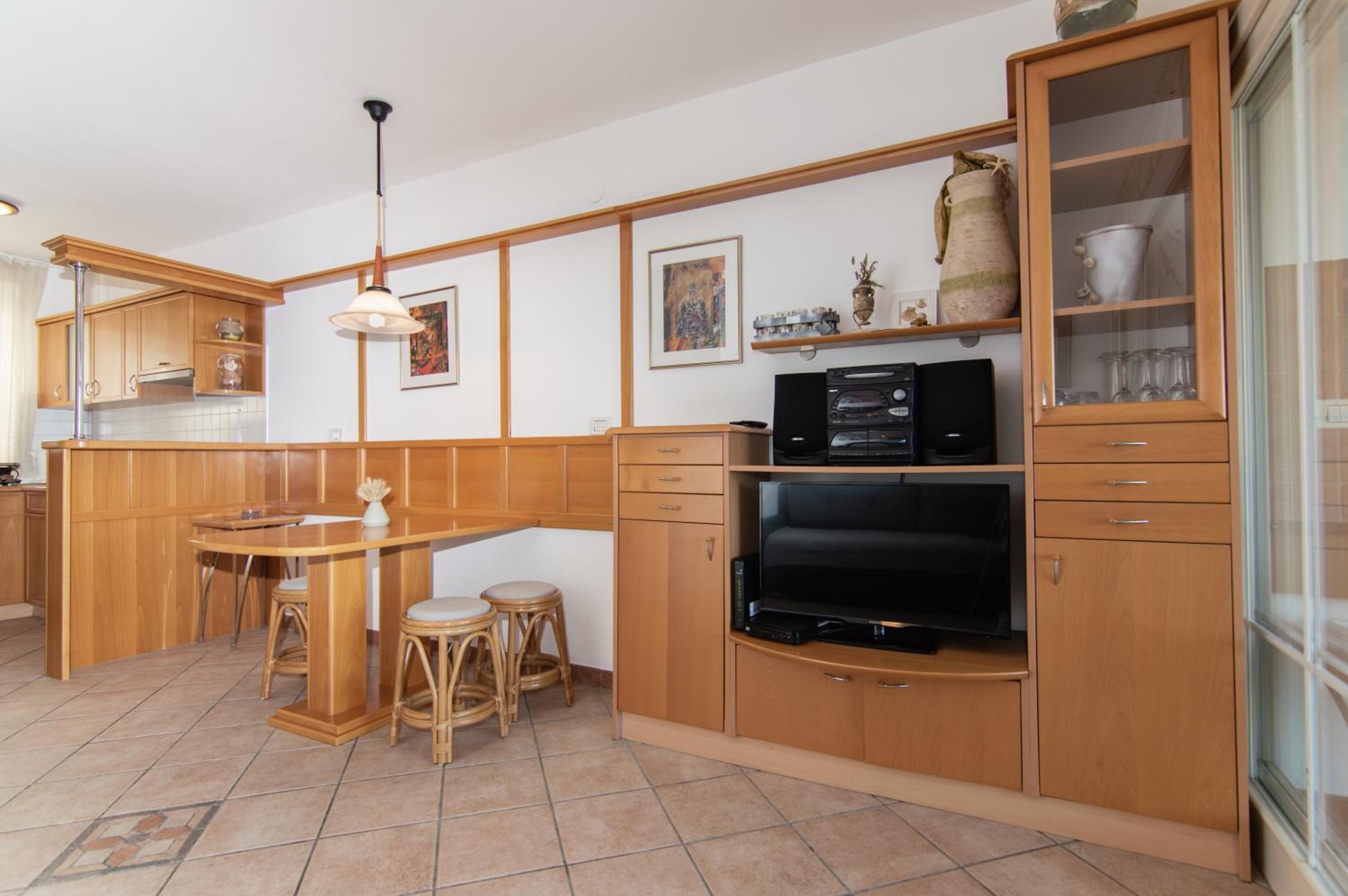Sunny Beach Apartment by Locap Group view 5