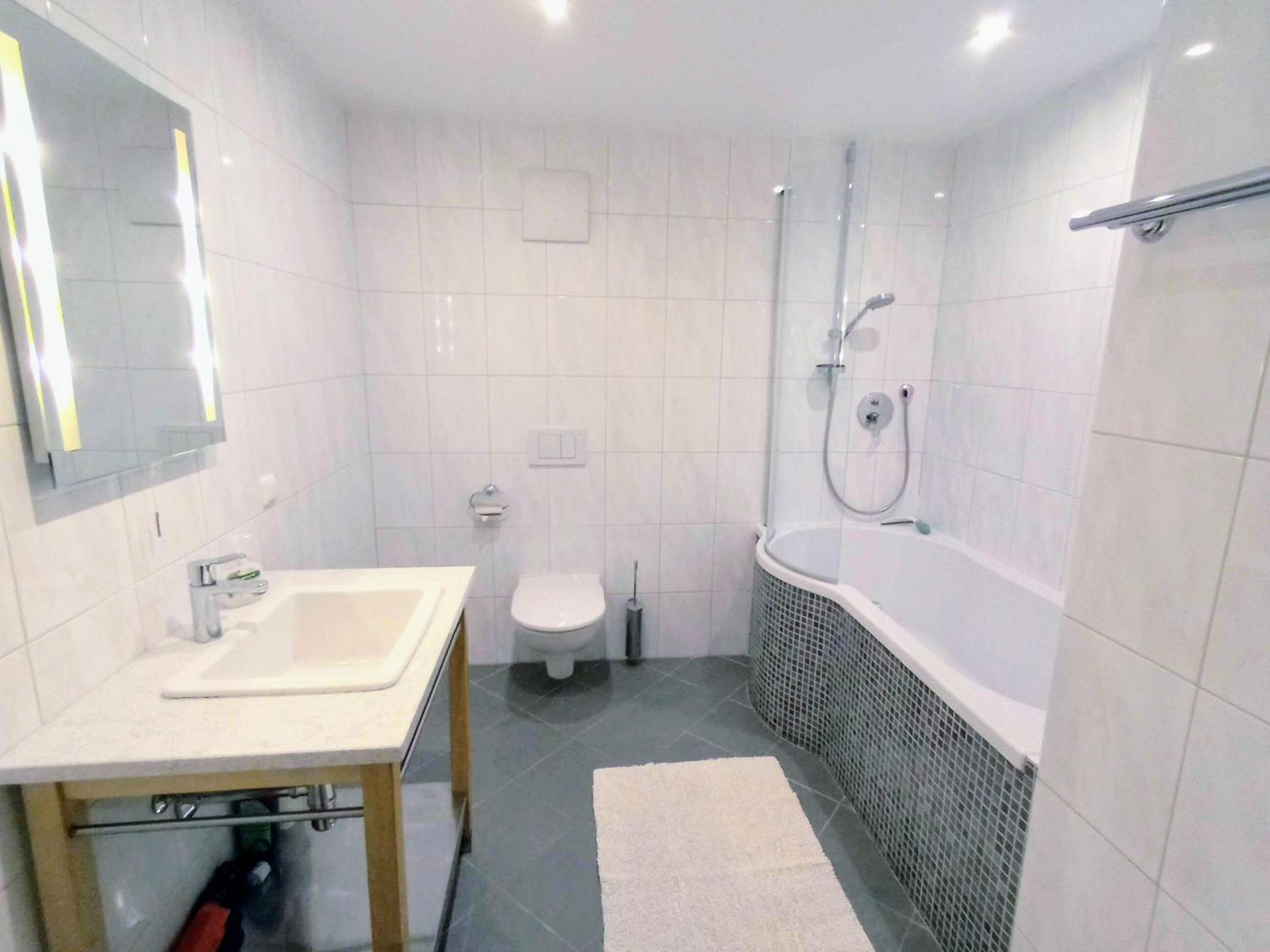 Villa Edelweiss - 3 to 6 Guests - private use of indoor pool, sauna and garden terrace