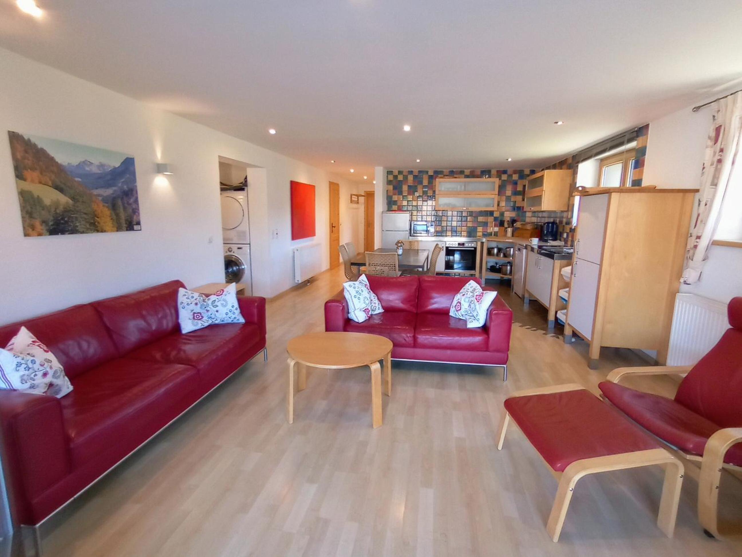 Villa Edelweiss - 3 to 6 Guests - private use of indoor pool, sauna and garden terrace