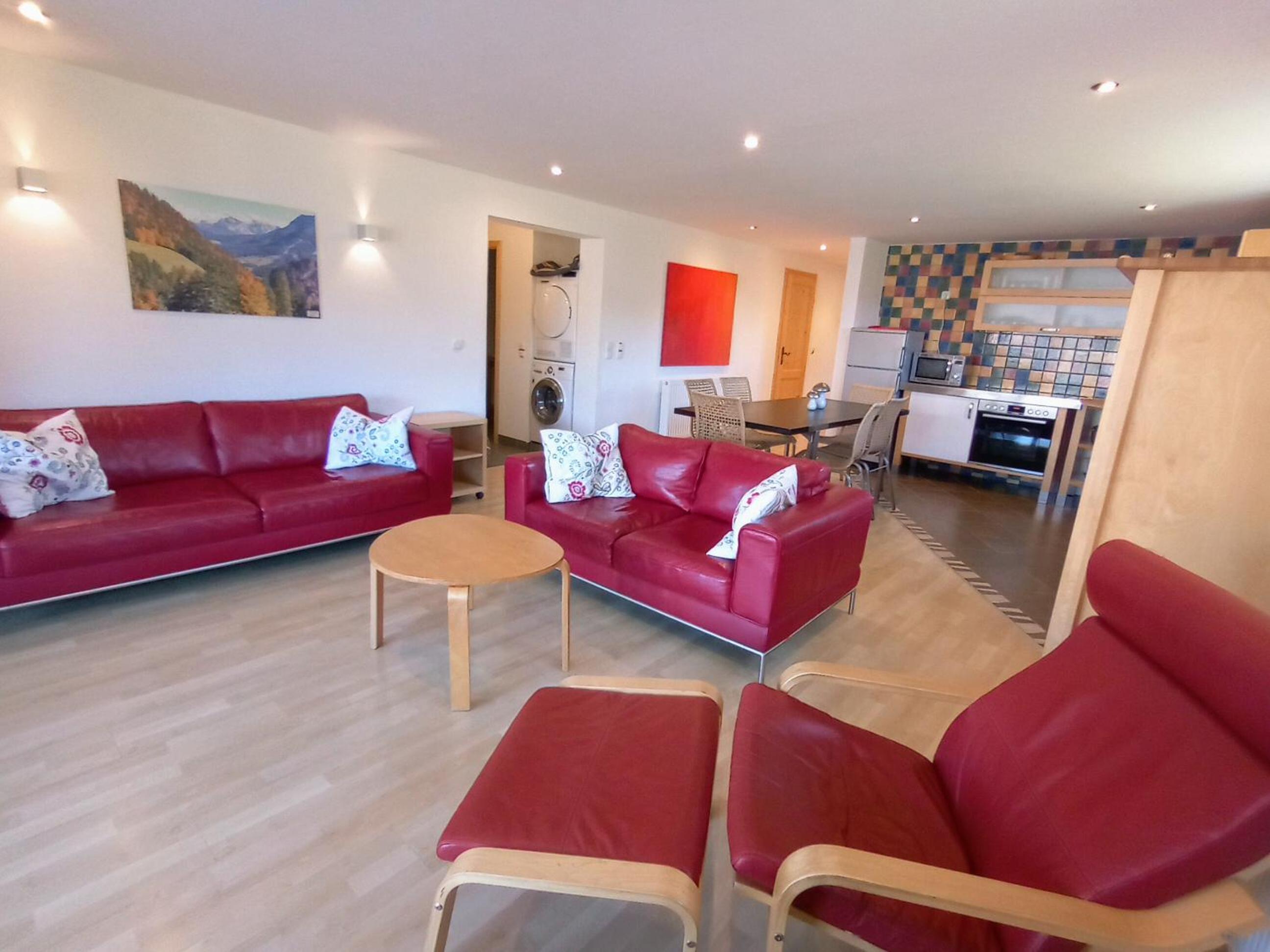 Villa Edelweiss - 3 to 6 Guests - private use of indoor pool, sauna and garden terrace