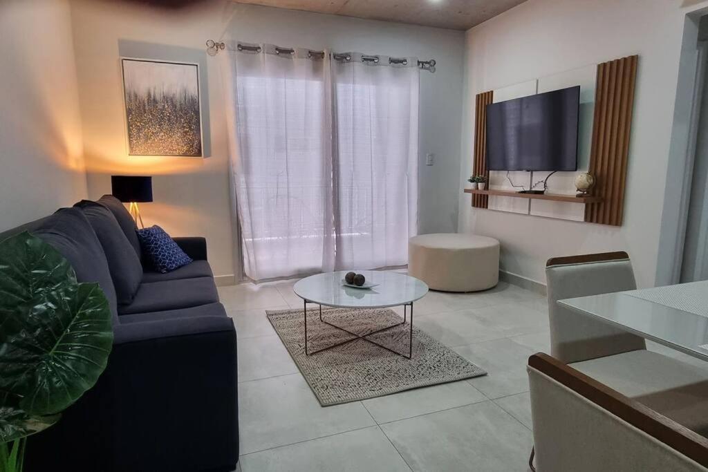 Elegante y fino departamento a estrenar! view 4