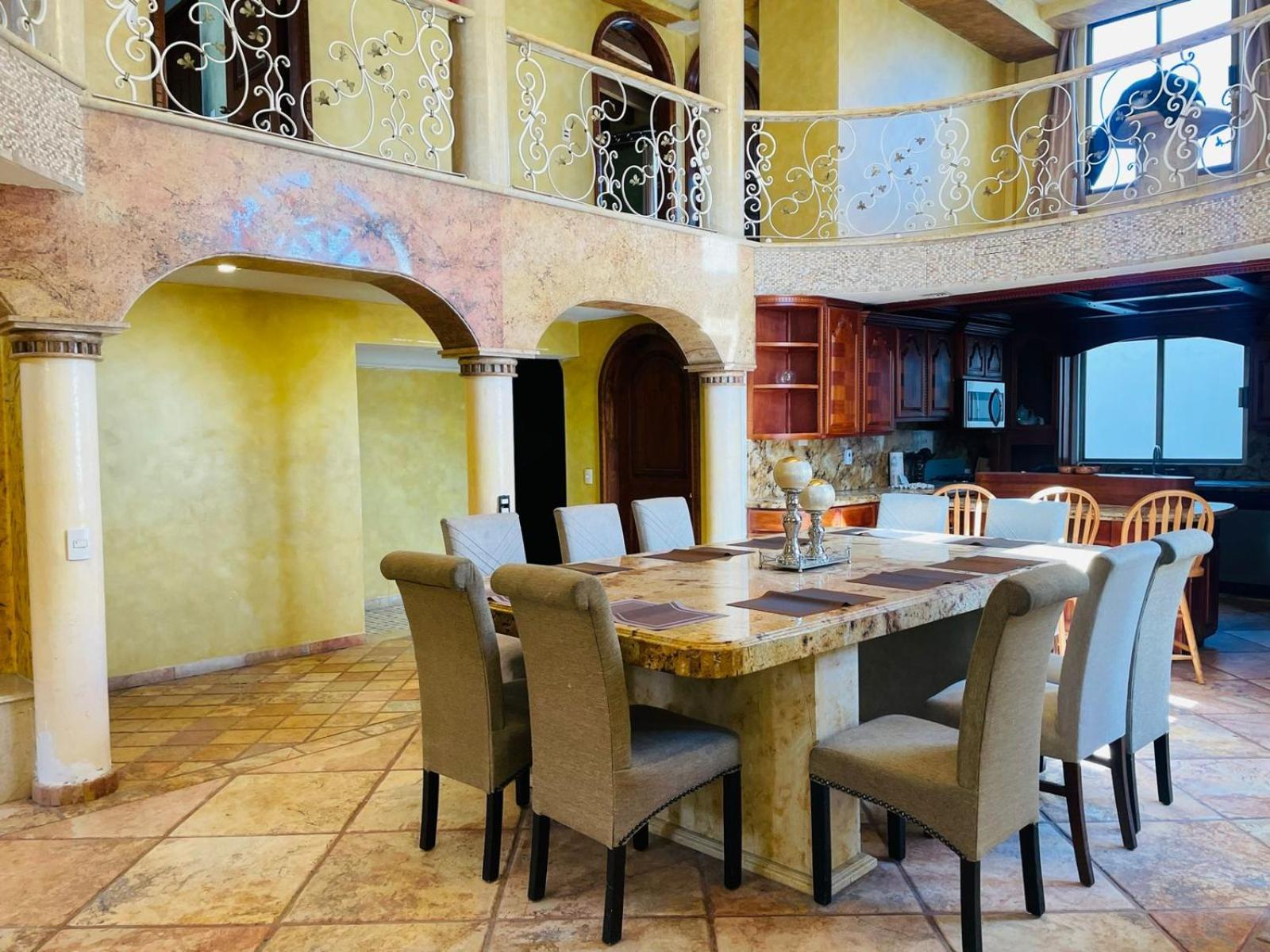 Beautiful house in Rocky Point view 3