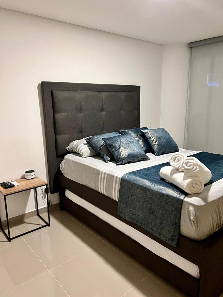 LUJOSO Y COMODO APARTAMENTO EN CARTAGENA