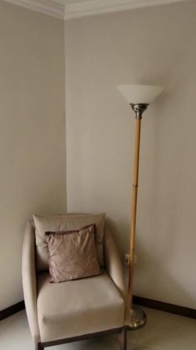 Lovely 2B-2B Condo in the best area of Cuenca. view 3