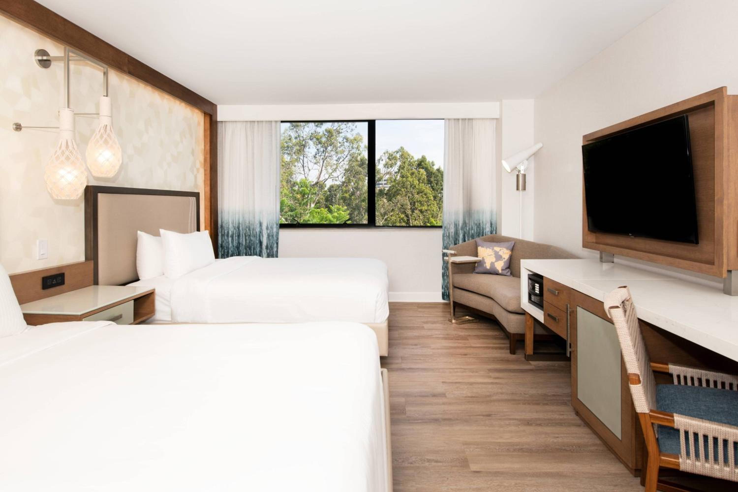 Renaissance Newport Beach Hotel - Property Image 68