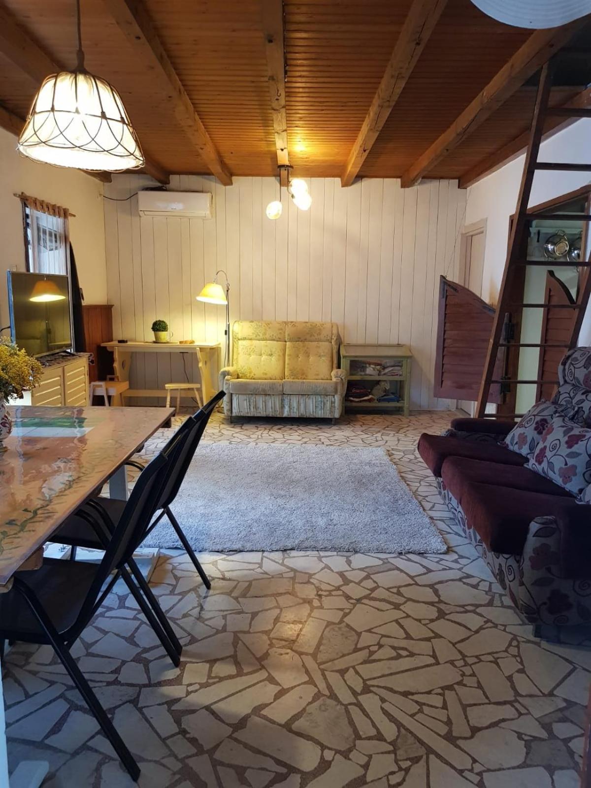 Sunny Bay House