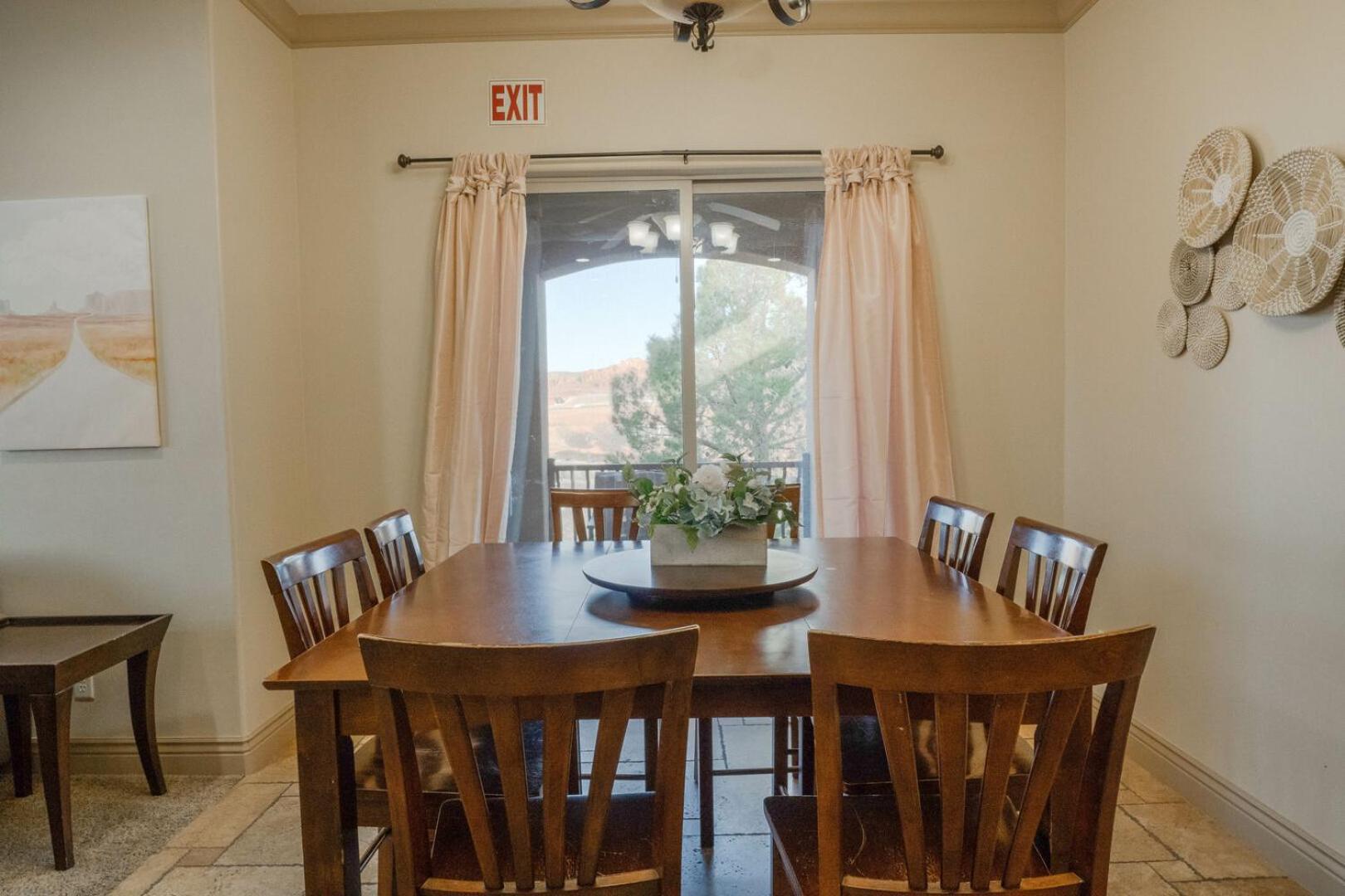B13 Sunset Corner Top Floor 3-bedroom Sunset View view 5