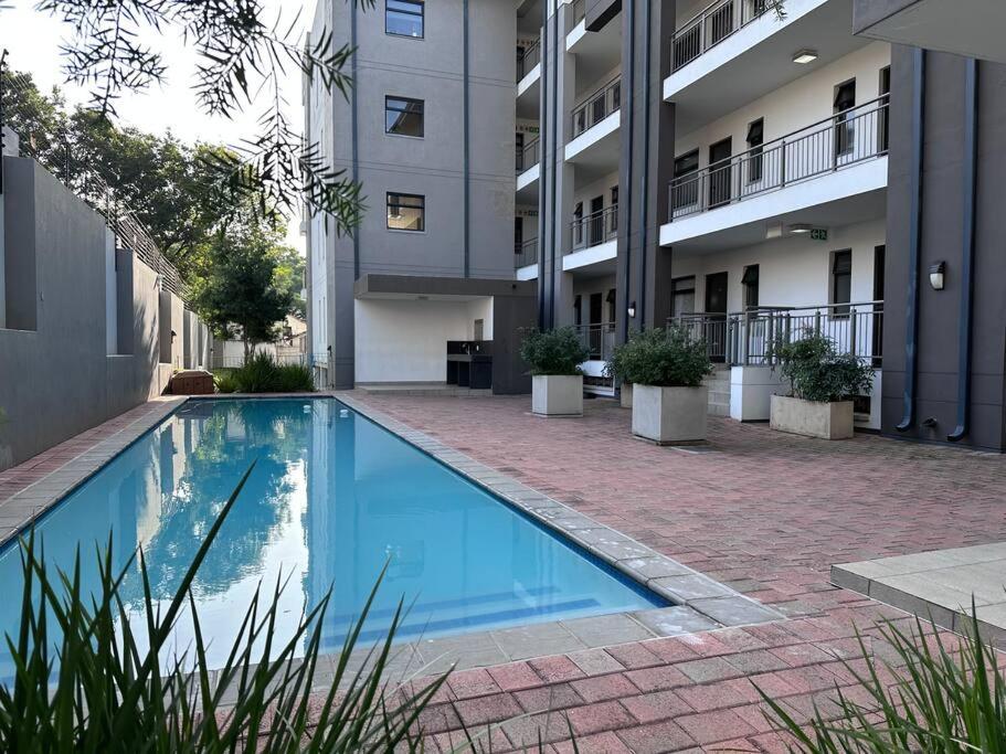D&DLuxury Rivonia Apartments with inverter