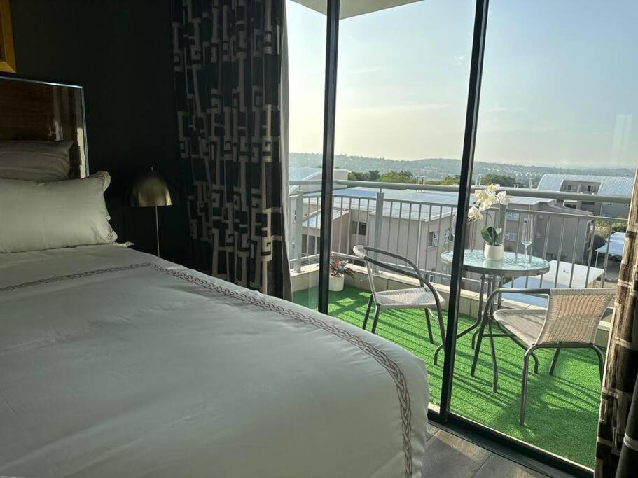D&DLuxury Rivonia Apartments with inverter
