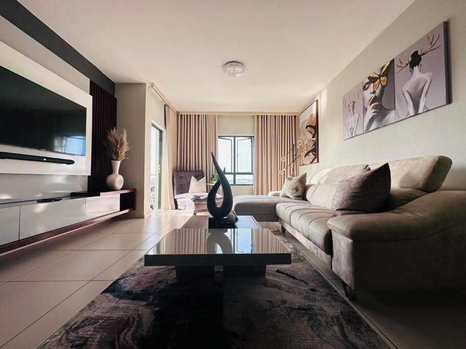D&DLuxury Rivonia Apartments with inverter
