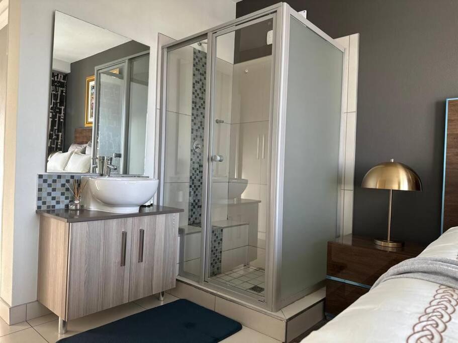 D&DLuxury Rivonia Apartments with inverter