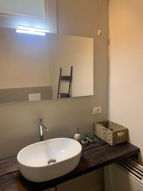 Photo 33