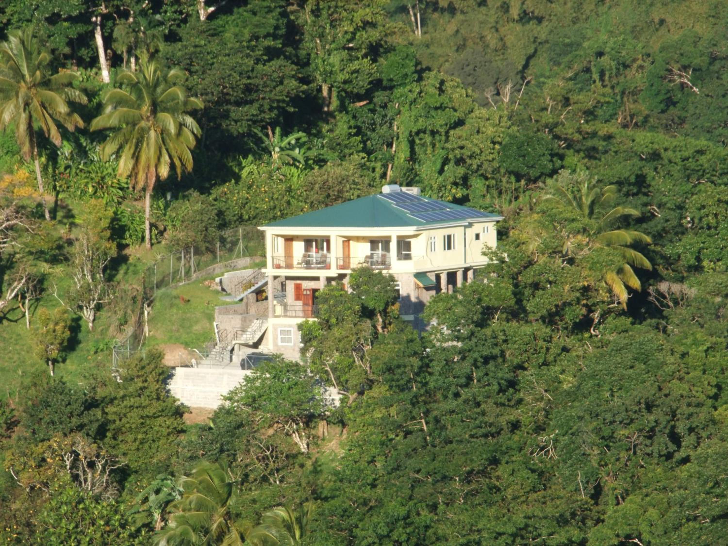 Belle Etoile - Celestial Hideaway view 5