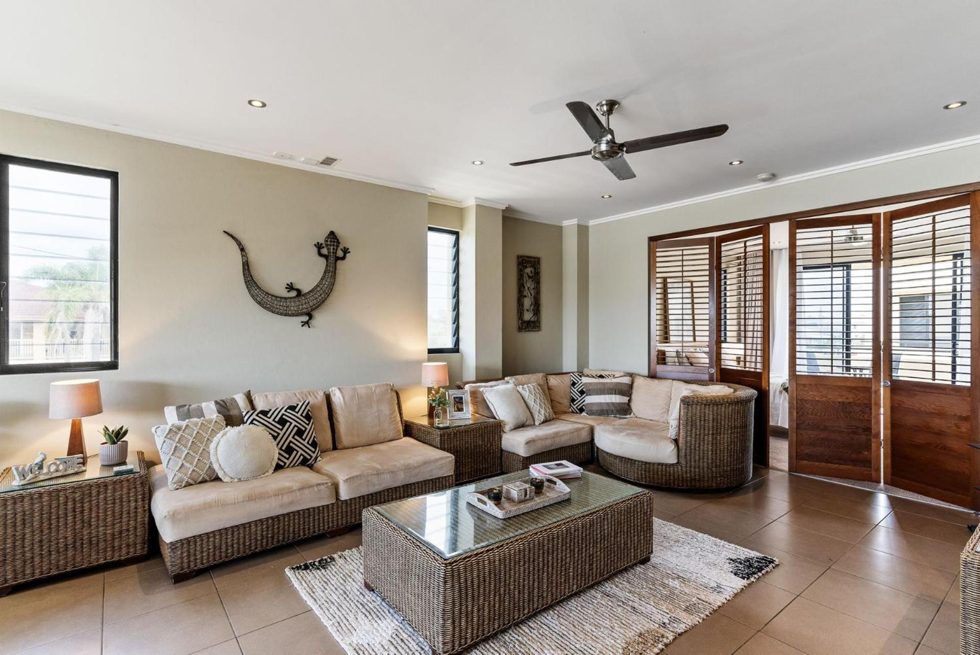Villa Sangiovese - Unit One - 1-2 Heath Street