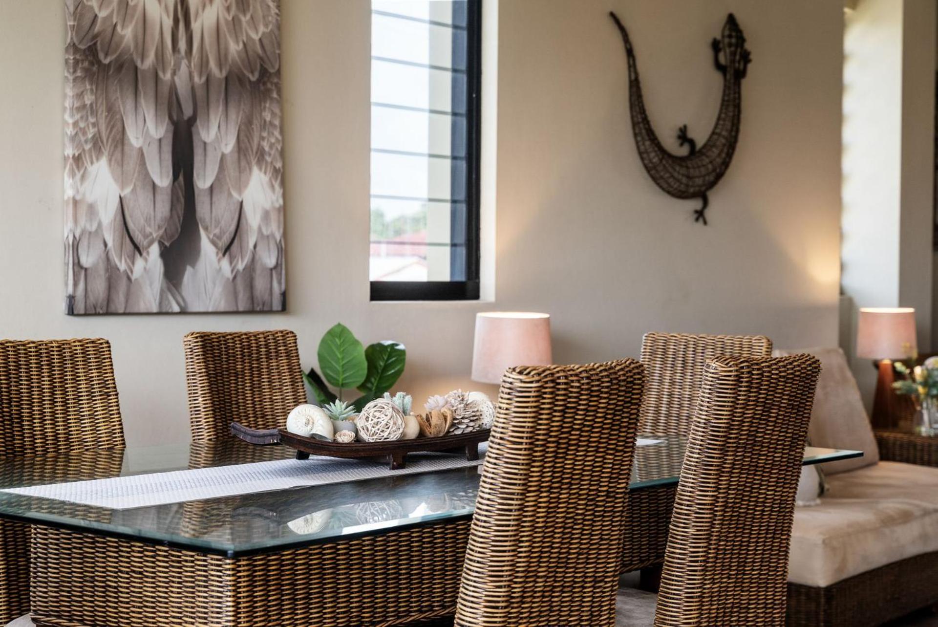 Villa Sangiovese - Unit One - 1-2 Heath Street
