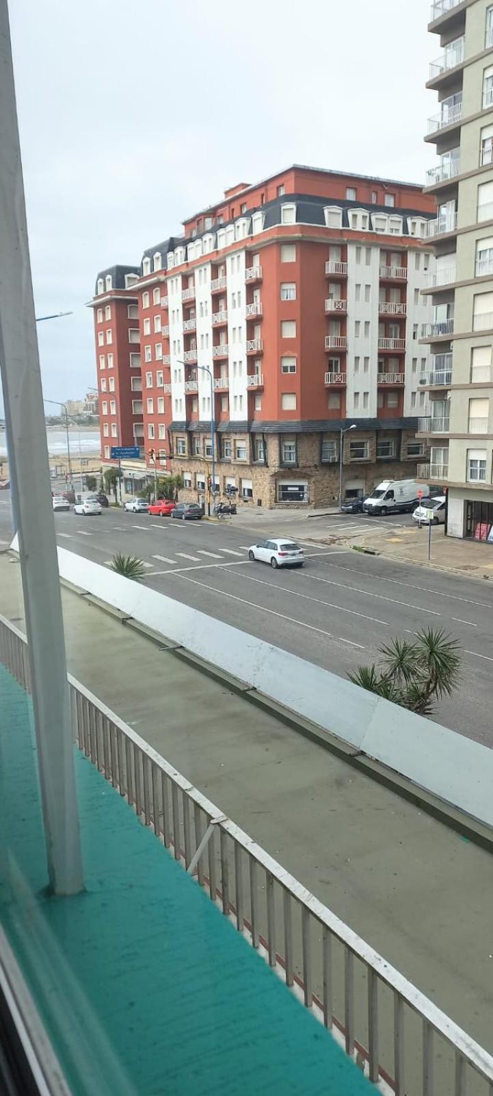 LEOSANMAR