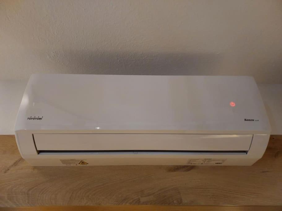 Frequency 286 Tiranë