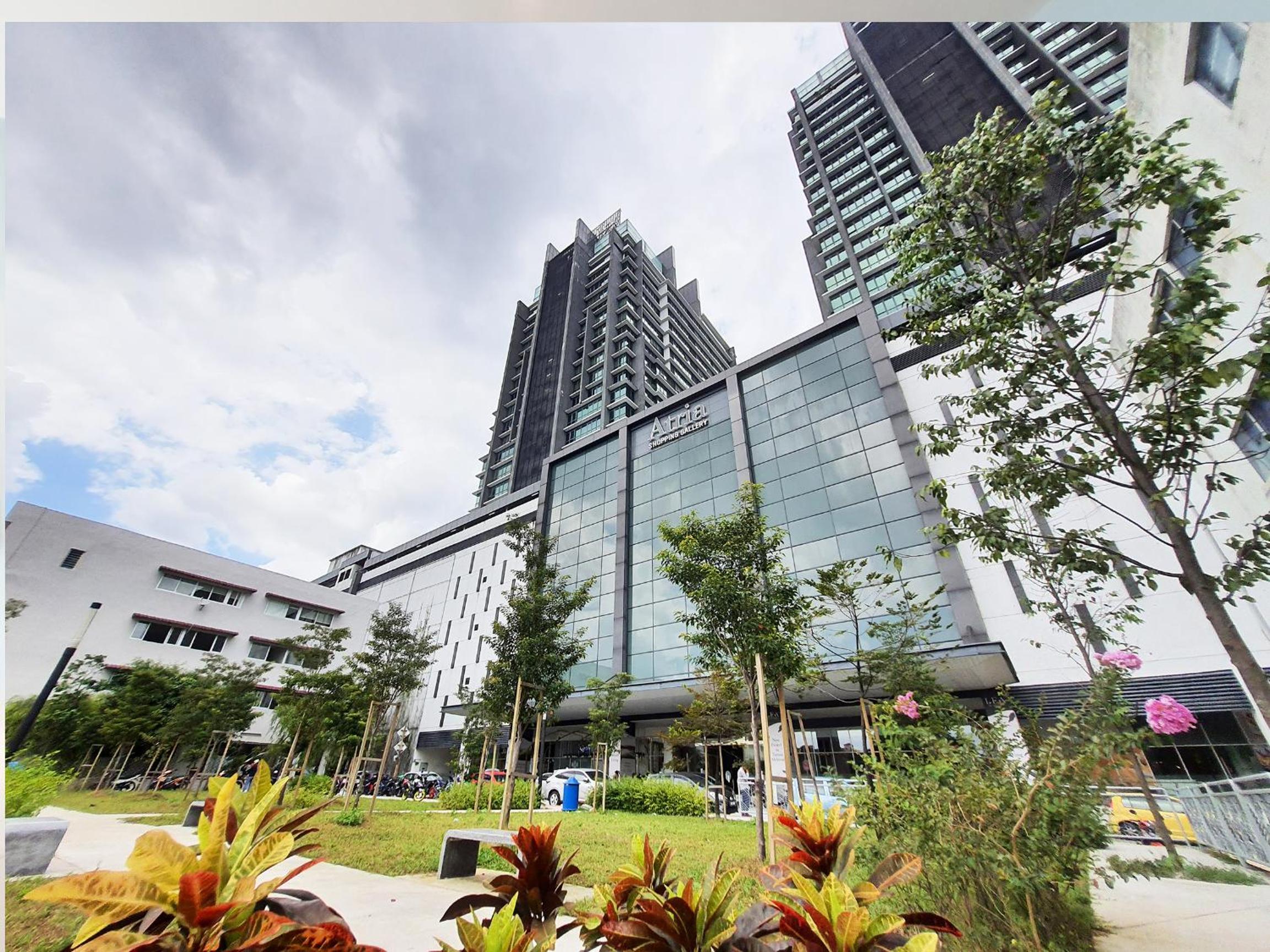 PJ Atria Sofo by SkyLimit Suites