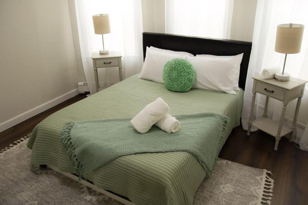 Everett Vacations - Cozy Getaway - Property Image 11