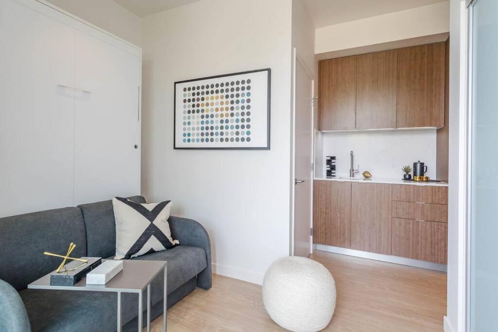 Brentwood Cozy Studio Suite By 1Furnished