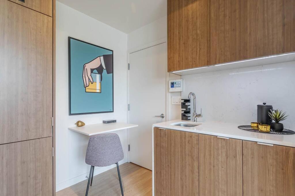 Brentwood Cozy Studio Suite By 1Furnished