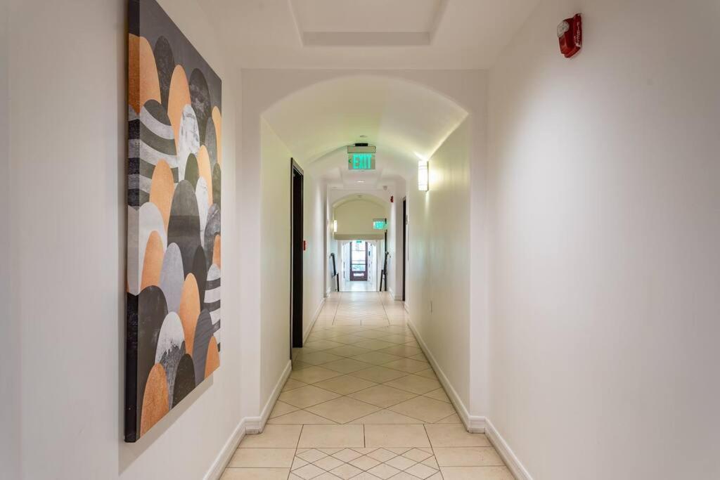 Brentwood Cozy Studio Suite By 1Furnished