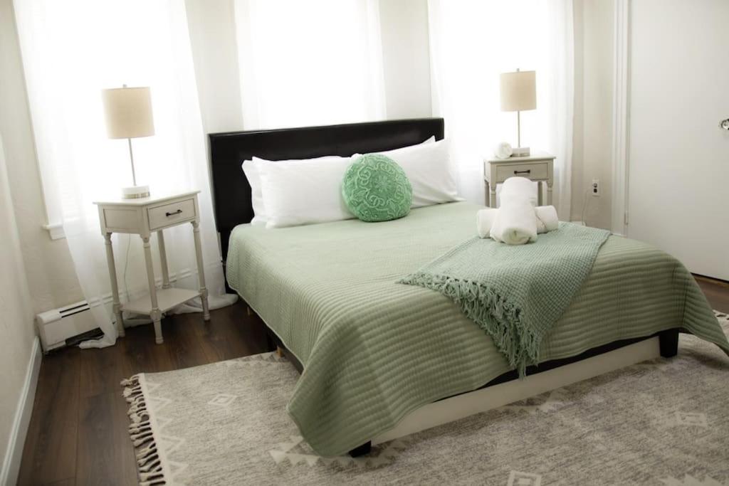 Everett Vacations - Cozy Getaway - Property Image 21