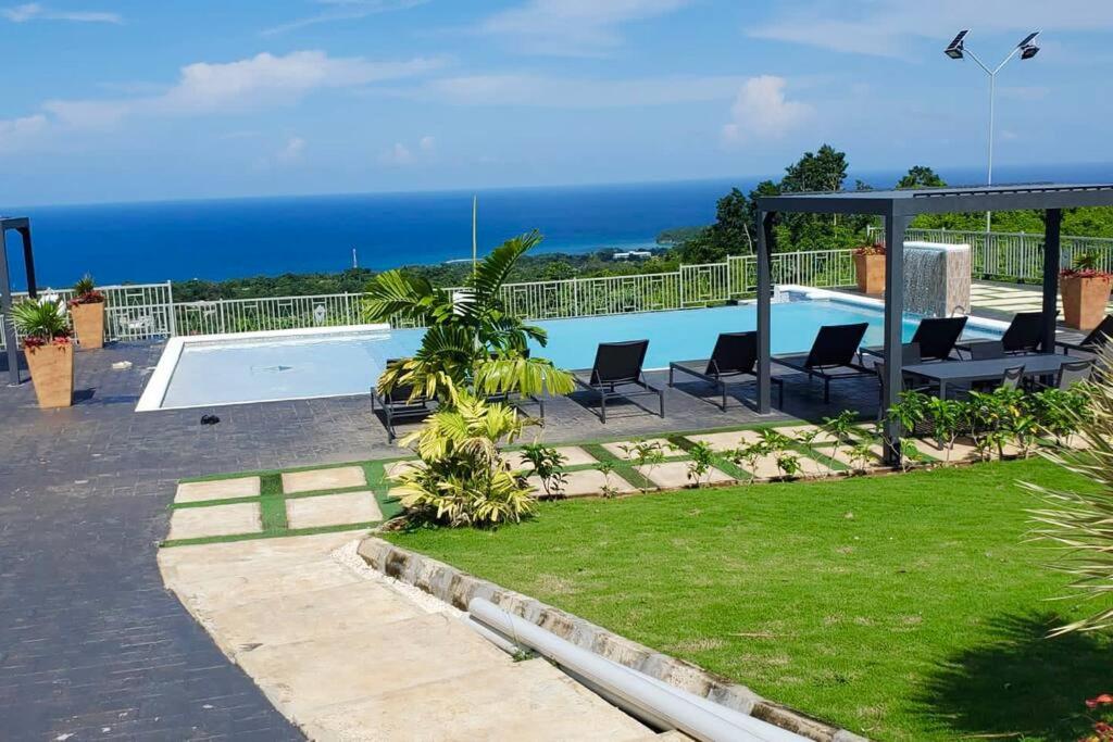 Villa La Rosa with Spectacular view of Ocho Rios view 2