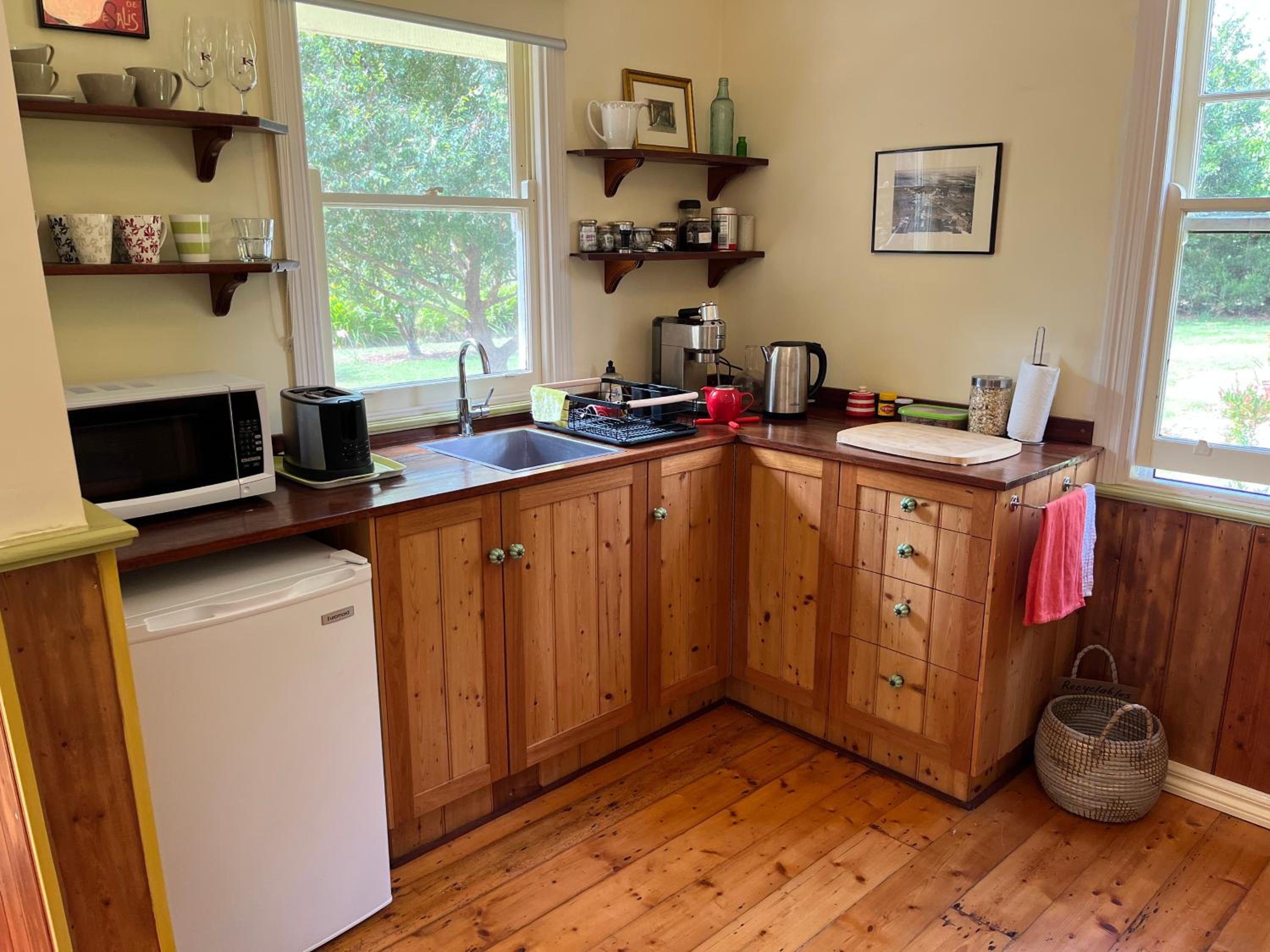 The Dairy Cottage - Lake Lorne - Drysdale