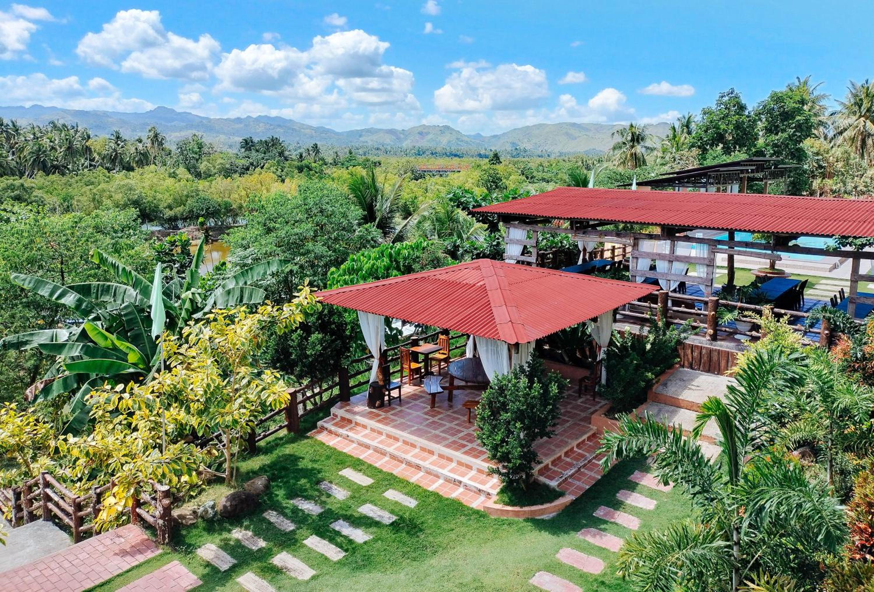 RedDoorz @ Sun Kissed Resort Guindulman
