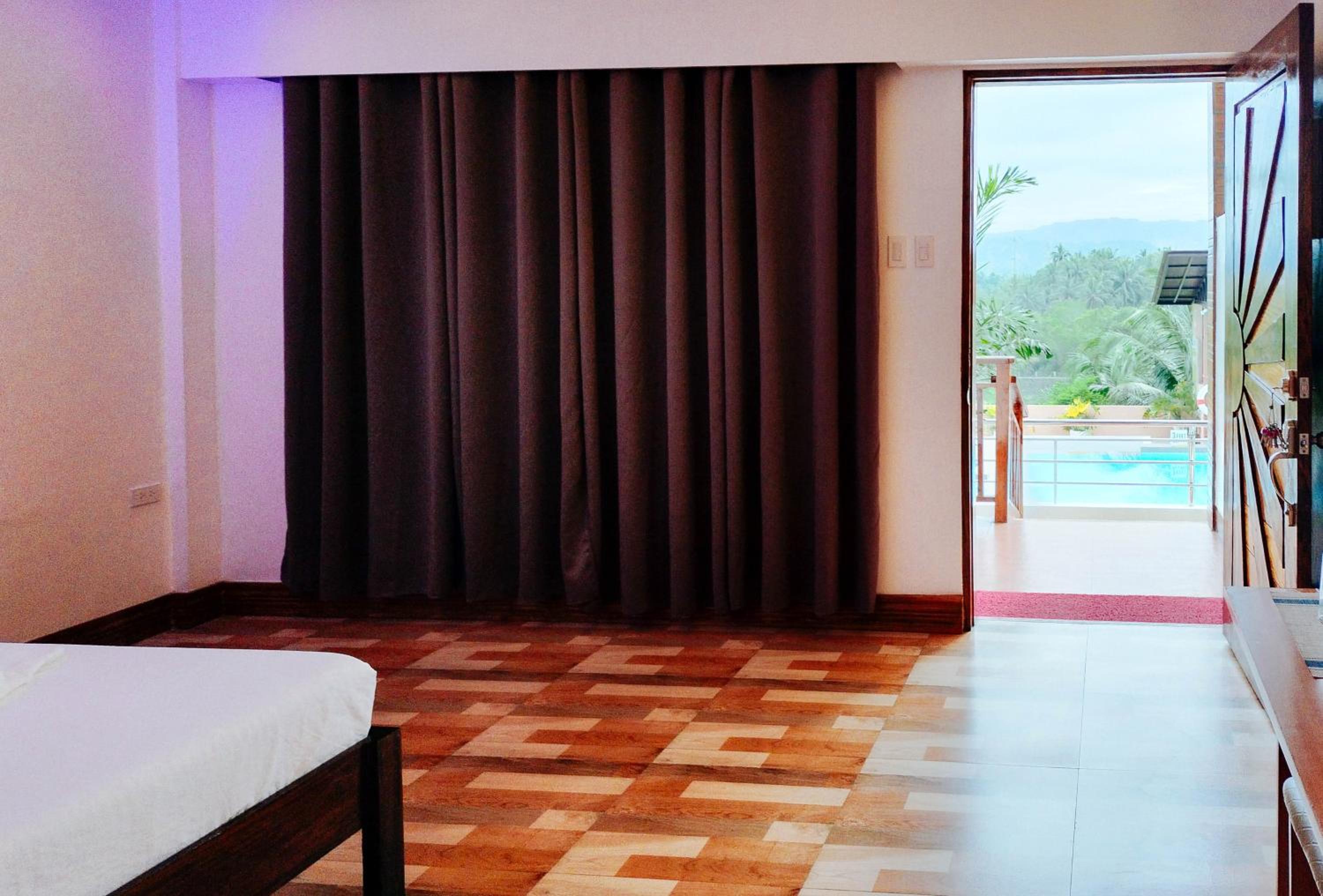 RedDoorz @ Sun Kissed Resort Guindulman